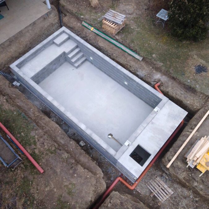 Quelle forme de piscine s&rsquo;int&egrave;gre le mieux dans un petit jardin ? Guebwiller