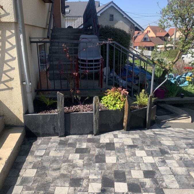 Comment am&eacute;nager une entr&eacute;e de jardin &agrave; la fois pratique et esth&eacute;tique ? Rixheim